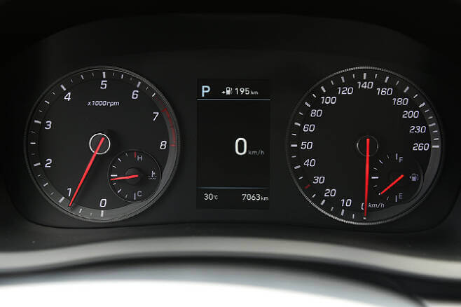 Car tachometer